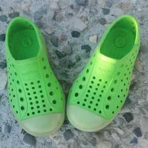 Glowing the dark natives